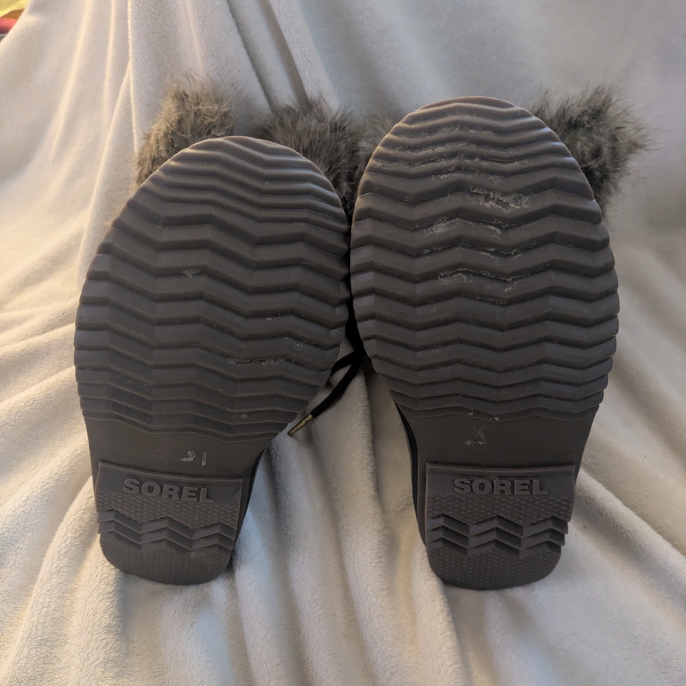 Sorel Joan Of Arctic Winter Boots with Faux Fur - Picture 4 of 12